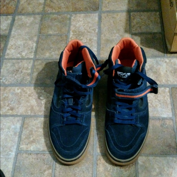 Size 12 men vans - Picture 1 of 1